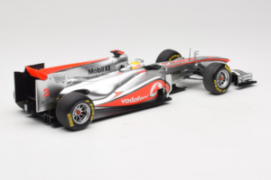McLaren MP4-26 Mercedes #3 L. Hamilton Vodafone McLaren Showcar F1 2011 Minichamps 1:18 530111873 Druckguss — Bild 2 von 7