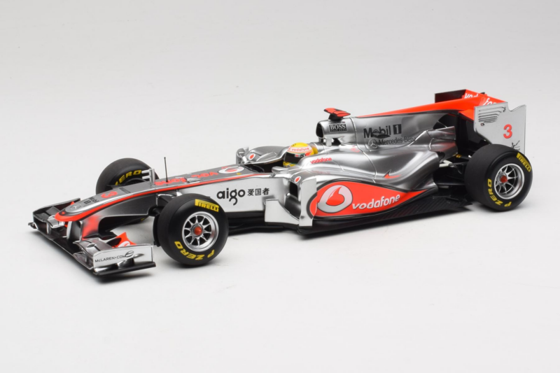 McLaren MP4-26 Mercedes #3 L. Hamilton Vodafone McLaren Showcar F1 2011 Minichamps 1:18 530111873 Druckguss