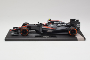 McLaren MP4-30 Honda #22 J. Button McLaren Honda F1 Team Spanish Grand Prix 2015 Minichamps 1:18 537151122 Druckguss