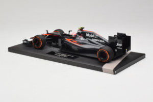 McLaren MP4-30 Honda #22 J. Button McLaren Honda F1 Team Spanish Grand Prix 2015 Minichamps 1:18 537151122 Druckguss — Bild 5 von 7