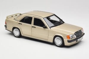 Mercedes 190E W201 2.3-16 Smoke Silver Metallic Norev 1:18 183831 Druckguss — Bild 6 von 8