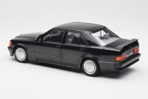 Mercedes 190E 2.3-16 W201 Schwarz Händler Edition Norev 1:18 B66040663 Druckguss — Bild 7 von 8