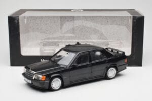 Mercedes 190E 2.3-16 W201 Schwarz Händler Edition Norev 1:18 B66040663 Druckguss — Bild 8 von 8