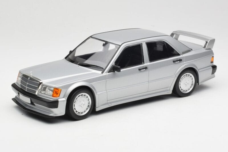 Mercedes 190E 2.5-16 EVO 1 W201 Silber Minichamps 1:18 155036001 Druckguss