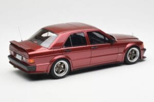 Mercedes 190E 2.5-16 W201 RAUH-Welt Republik Rot Otto 1:18 OT1083 Resin — Bild 2 von 6