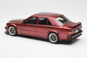 Mercedes 190E 2.5-16 W201 RAUH-Welt Republik Rot Otto 1:18 OT1083 Resin — Bild 5 von 6