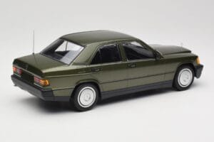 Mercedes 190E W201 Grün Metallic Minichamps 1:18 155037001 Druckguss — Bild 2 von 6