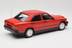 Mercedes 190E W201 Rot Minichamps 1:18 155037000 Druckguss — Bild 2 von 6