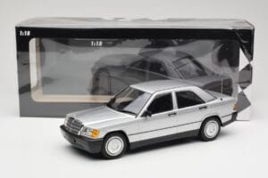 Mercedes 190E W201 Silber Minichamps 1:18 155037004 Druckguss — Bild 6 von 6