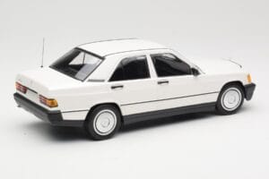 Mercedes 190E W201 Weiß Minichamps 1:18 155037002 Druckguss — Bild 2 von 6