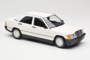 Mercedes 190E W201 Weiß Minichamps 1:18 155037002 Druckguss — Bild 4 von 6