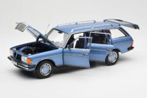 Mercedes 200 S123 T-Modell Diamond Blau Händler Edition Norev 1:18 B66040671 Druckguss — Bild 2 von 8