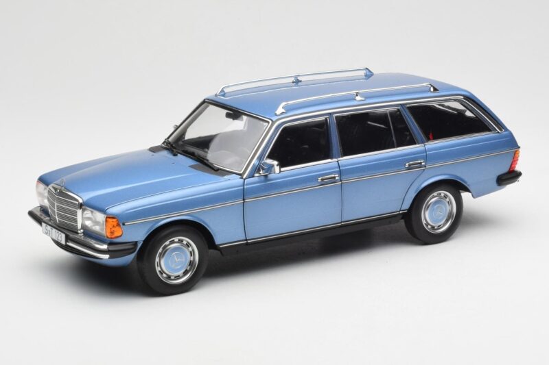 Mercedes 200 S123 T-Modell Diamond Blau Händler Edition Norev 1:18 B66040671 Druckguss