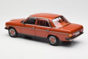 Mercedes 200 W123 English Rot Händler Edition Norev 1:18 B66040653 Druckguss — Bild 7 von 8