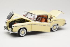 Mercedes 220 SE W128 Coupe Beige Sun Star 1:18 3562 Druckguss — Bild 2 von 8