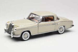 Mercedes 220 SE W128 Coupe Hellgrau Sun Star 1:18 3568 Druckguss