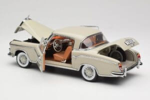 Mercedes 220 SE W128 Coupe Hellgrau Sun Star 1:18 3568 Druckguss — Bild 5 von 8