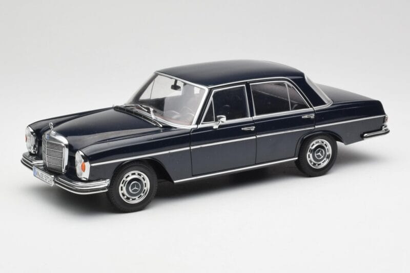 Mercedes 280 SE W108 Midnight Blau Norev 1:18 B66040597 Druckguss