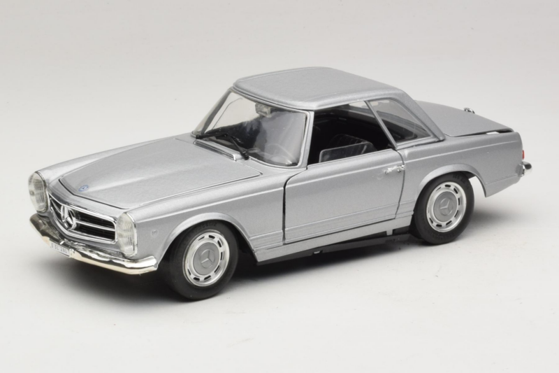 Mercedes 280 SL W113 Berlina Silber Techno Giodi 1:18 F14051030 Druckguss