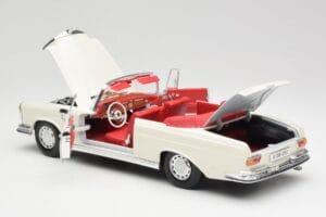 Mercedes 280SE W108 Ivory Weiß Maisto 1:18 50223 Druckguss — Bild 5 von 8