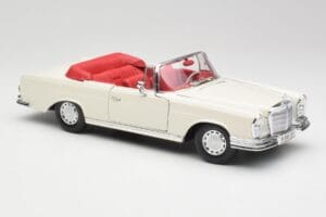 Mercedes 280SE W108 Ivory Weiß Maisto 1:18 50223 Druckguss — Bild 6 von 8