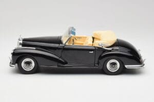 Mercedes 300 S W188 Cabriolet Schwarz Tchibo 1:18 36782 Druckguss — Bild 4 von 8