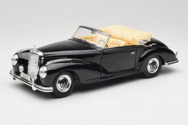 Mercedes 300 S W188 Cabriolet Schwarz Tchibo 1:18 36782 Druckguss