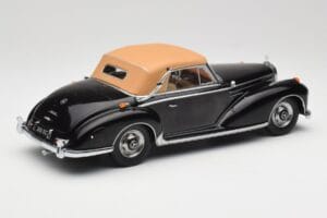 Mercedes 300 SC W188 Cabriolet Softtop Schwarz KK-Scale 1:18 KKDC180943 Druckguss — Bild 2 von 6