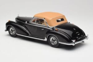 Mercedes 300 SC W188 Cabriolet Softtop Schwarz KK-Scale 1:18 KKDC180943 Druckguss — Bild 5 von 6