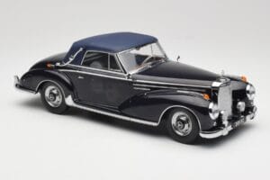 Mercedes 300 SC W188 Cabriolet Softtop Dunkelblau KK-Scale 1:18 KKDC180944 Druckguss — Bild 4 von 6