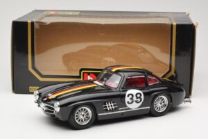 Mercedes 300 SL #38 1954 Bburago 1:18 3015-M1 Druckguss — Bild 8 von 8