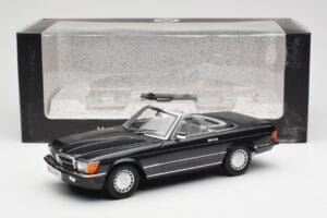 Mercedes 300 SL R107 Schwarz Pearl Händler Edition Norev 1:18 B66040678 Druckguss — Bild 10 von 10