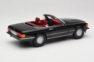 Mercedes 300 SL R107 Schwarz Norev 1:18 183511 Druckguss — Bild 3 von 8
