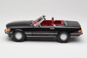 Mercedes 300 SL R107 Schwarz Norev 1:18 183511 Druckguss — Bild 4 von 8