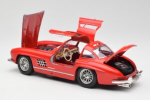 Mercedes 300 SL Rot Bburago 1:18 3015 Druckguss — Bild 5 von 8