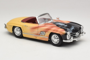 Mercedes 300 SL Roadster Rosemarie Muster Limitierte Auflage 18/27 Bburago 1:18 3023-M1 Druckguss — Bild 6 von 8