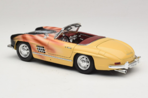 Mercedes 300 SL Roadster Rosemarie Muster Limitierte Auflage 18/27 Bburago 1:18 3023-M1 Druckguss — Bild 7 von 8