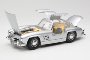 Mercedes 300 SL Silber Bburago 1:18 3013 Druckguss — Bild 2 von 8