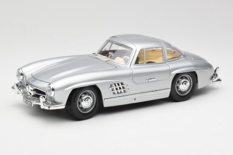 Mercedes 300 SL Silber Bburago 1:18 3013 Druckguss