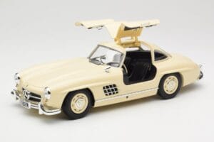 Mercedes 300 SL W198 Creme Minichamps 1:18 110037212 Druckguss — Bild 2 von 8