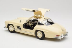 Mercedes 300 SL W198 Creme Minichamps 1:18 110037212 Druckguss — Bild 5 von 8