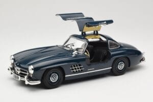 Mercedes 300 SL W198 Gullwing Dunkelblau Minichamps 1:18 110037216 Druckguss — Bild 2 von 8