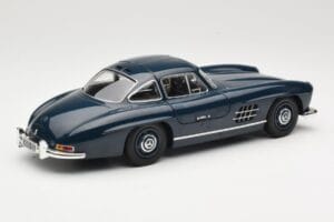 Mercedes 300 SL W198 Gullwing Dunkelblau Minichamps 1:18 110037216 Druckguss — Bild 3 von 8