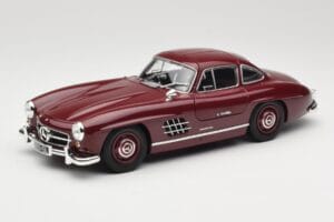 Mercedes 300 SL W198 Gullwing Dunkelrot Minichamps 1:18 110037218 Druckguss