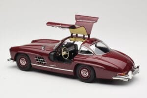 Mercedes 300 SL W198 Gullwing Dunkelrot Minichamps 1:18 110037218 Druckguss — Bild 5 von 8