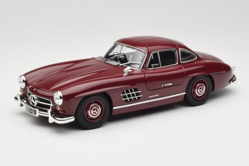 Mercedes 300 SL W198 Gullwing Dunkelrot Minichamps 1:18 110037218 Druckguss