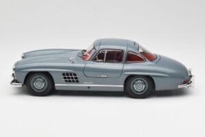 Mercedes 300 SL W198 Graphite Grau Minichamps 1:18 180039005 Druckguss — Bild 4 von 8