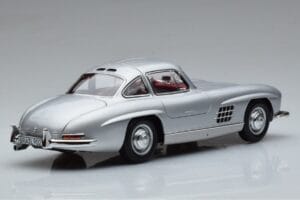 Mercedes 300 SL W198 Gullwing Norev 1:18 183850 Druckguss — Bild 3 von 8