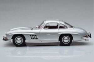Mercedes 300 SL W198 Gullwing Norev 1:18 183850 Druckguss — Bild 5 von 8