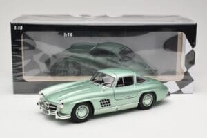 Mercedes 300 SL W198 Gullwing Light Green Metallic Minichamps 1:18 110037221 Druckguss — Bild 8 von 8
